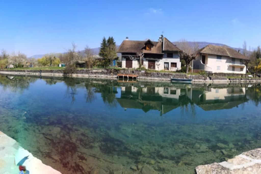 Le Portougais, Chalet A Chanaz, La Petite Venise Savoyarde Exteriör bild