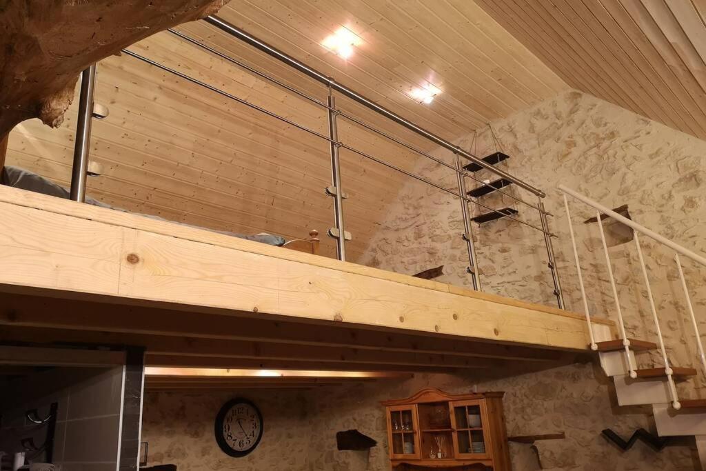 Le Portougais, Chalet A Chanaz, La Petite Venise Savoyarde Exteriör bild