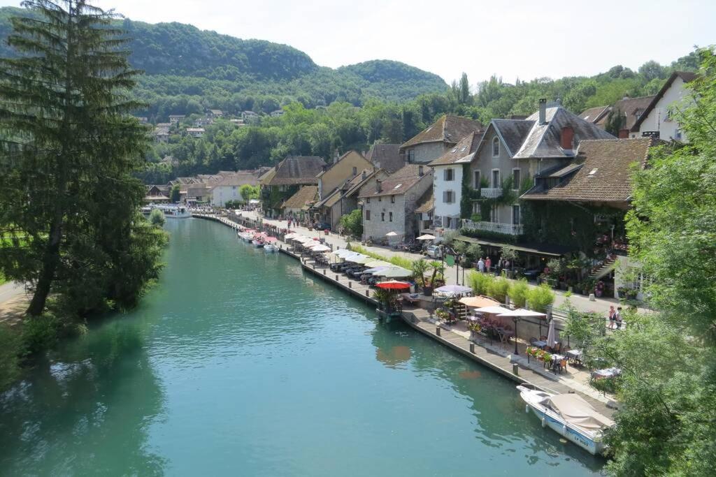 Le Portougais, Chalet A Chanaz, La Petite Venise Savoyarde Exteriör bild